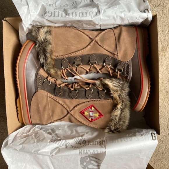 Manitobah Winter Coyote Pac Boot - Picture 1 of 5